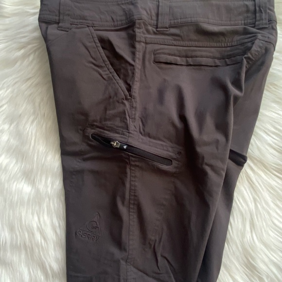 *sold* Men’s Gerry Cargo Shorts - Picture 3 of 5